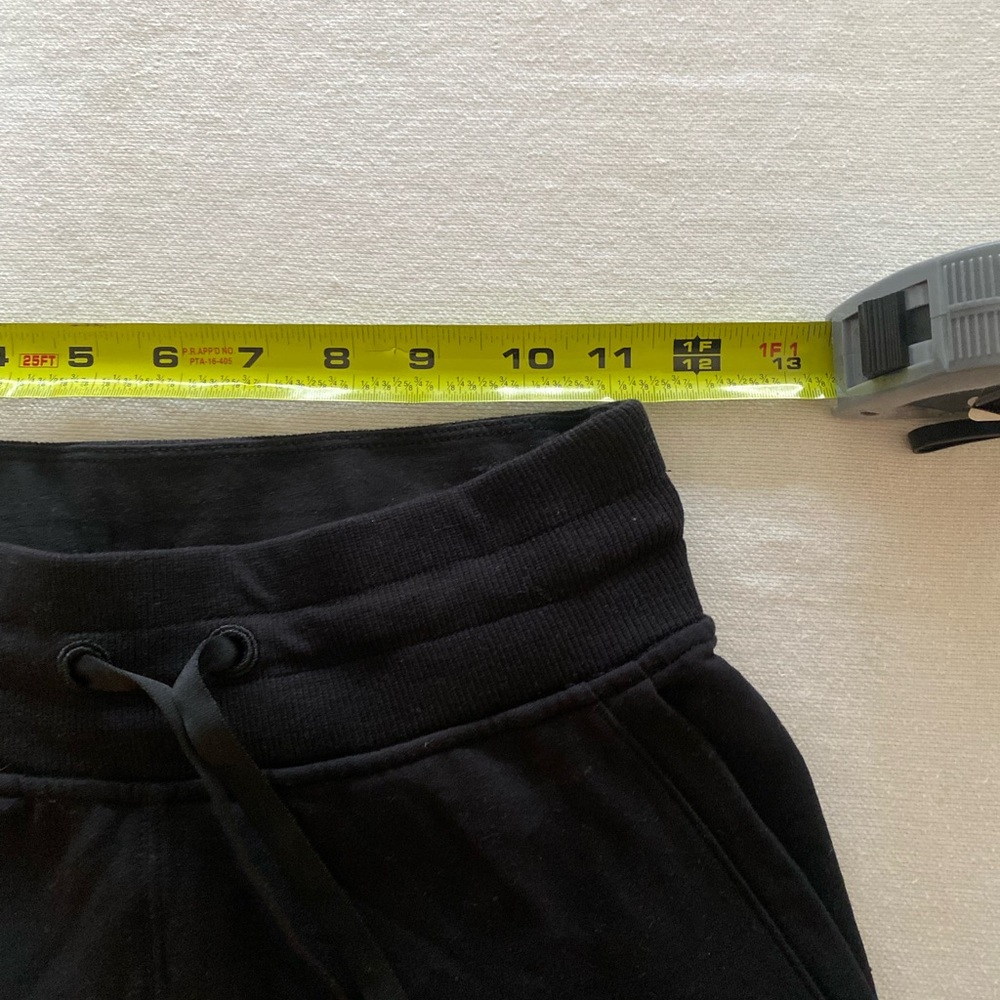 Lululemon Classic-Fit Mid-Rise Jogger Size XS Black Cozy Pockets - Picture 10 of 10